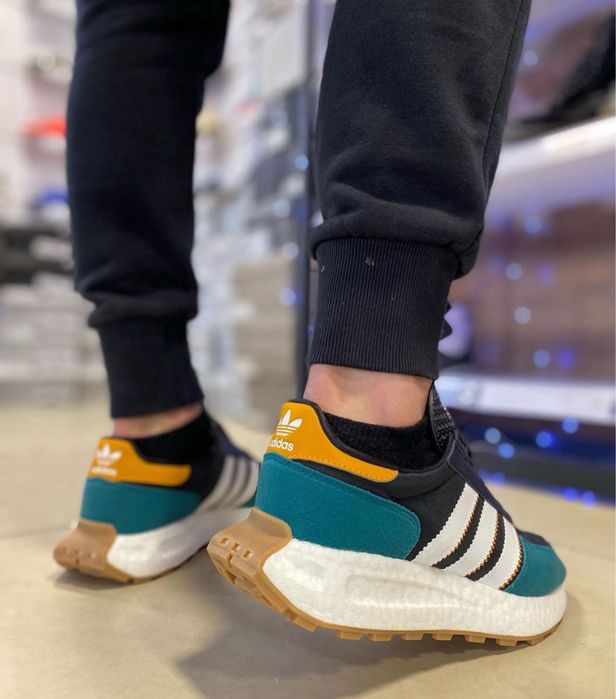 Оригінальні кросівки Adidas Retropy E5 GW0556