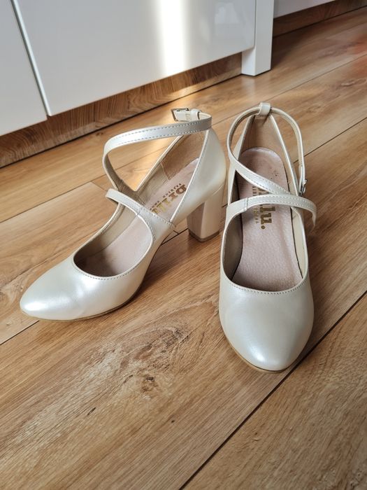 Buty ślubne perłowe czółenka brilu