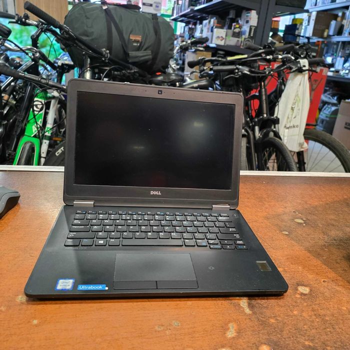 Laptop Dell E7270
