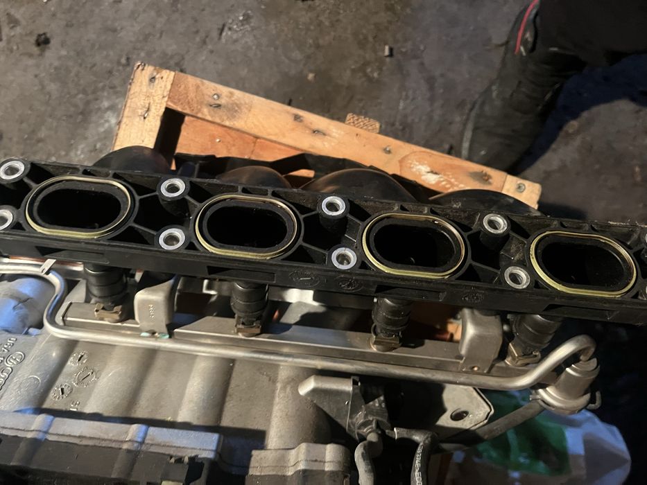 Впускний колектор 06A133925GB Шкода Октавія Тур Skoda