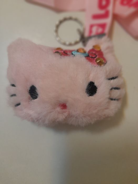 Porta chaves e fitas para o pescoço Hello kitty