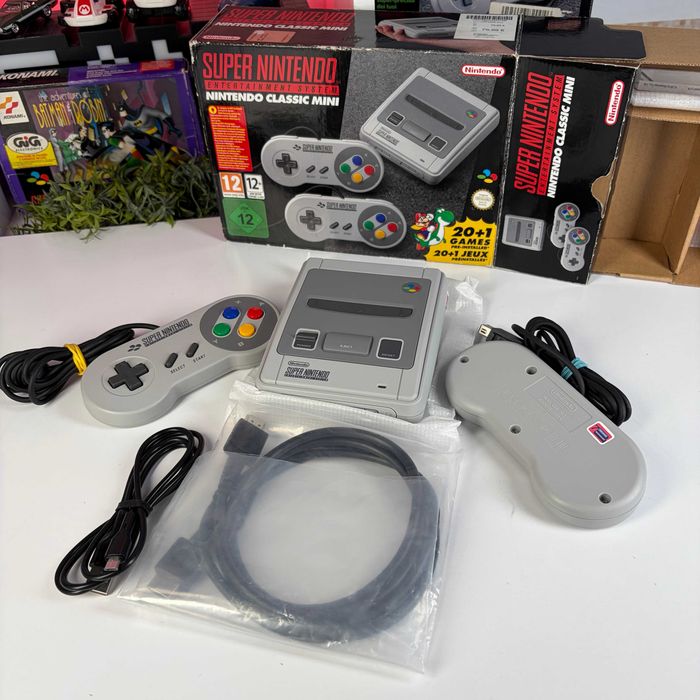 Консоль Nintendo SNES Classic Mini CLV-301 Б/У + 2 оригінальний геймпад SNES Mini приставка нінтендо снес Міні в оригінальній коробці