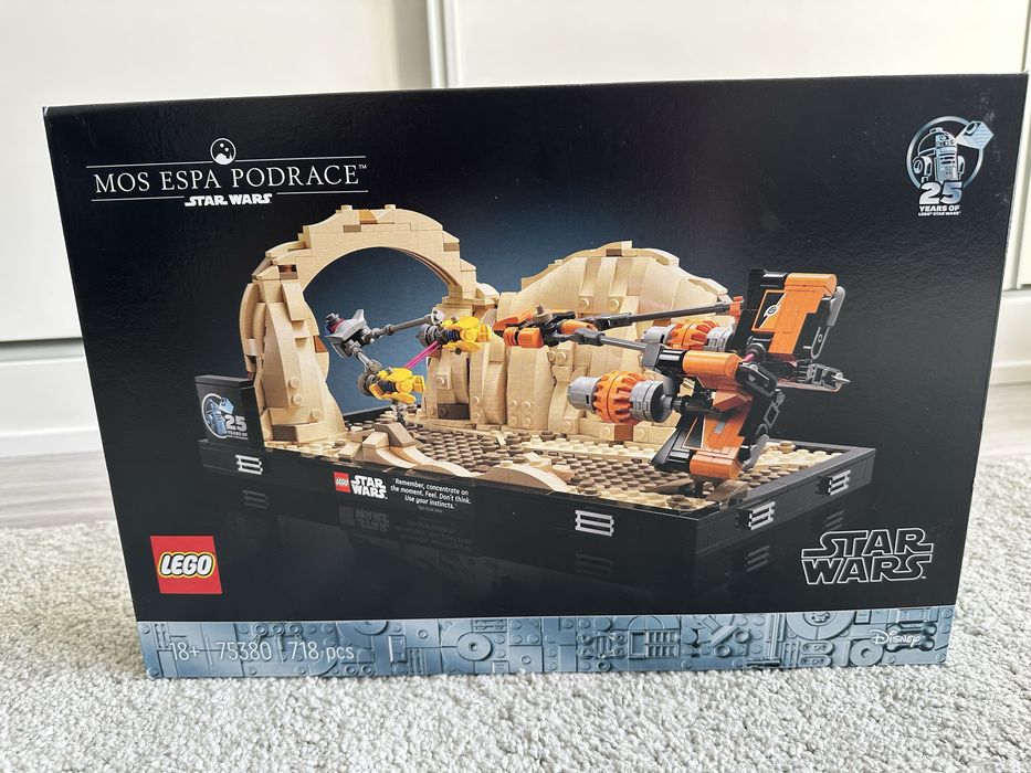 LEGO 75380 Podracer Diorama Mos Espa – New and Sealed