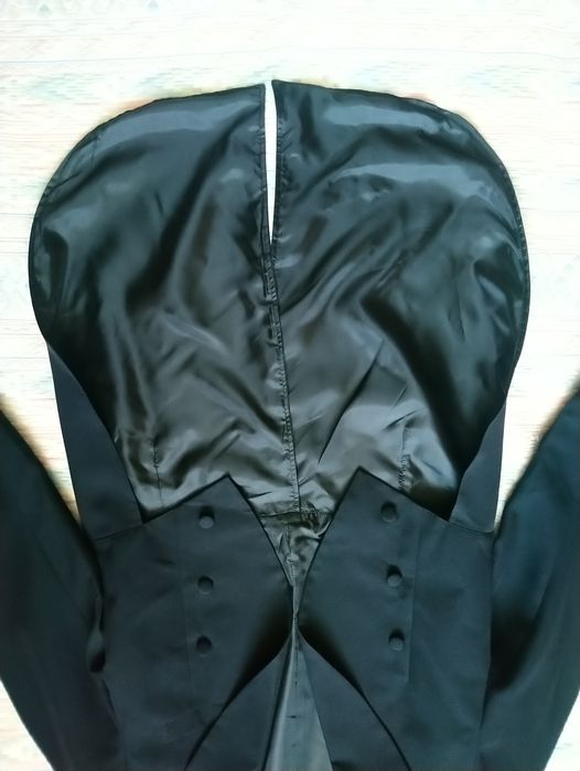 Фрак смокінг чорний новий 58 розмір