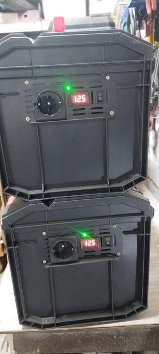Продам зарядні станцїї, повер банк.