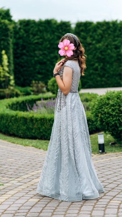 Випускне або святкове плаття