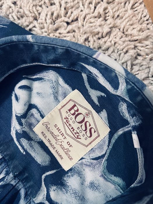 Koszula meska biebieska rozm L hugo boss