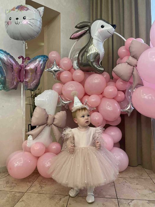 Дитяча сукня на 1 рік,туфельки і пов'язка.Ковпак віддам у подарунок