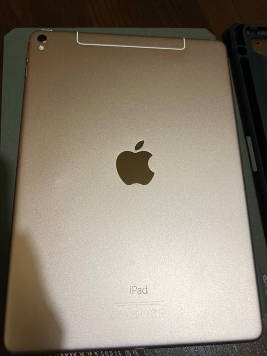 Продам iPad Pro 9,7 wifi + LTE