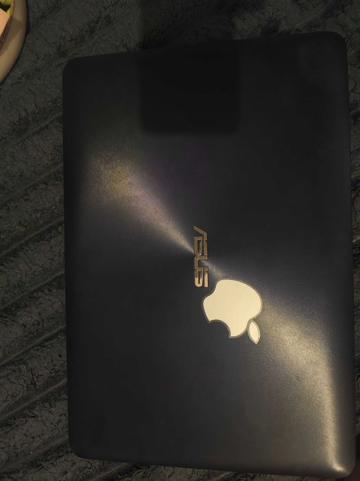 Laptop Asus 11 systemie Windows