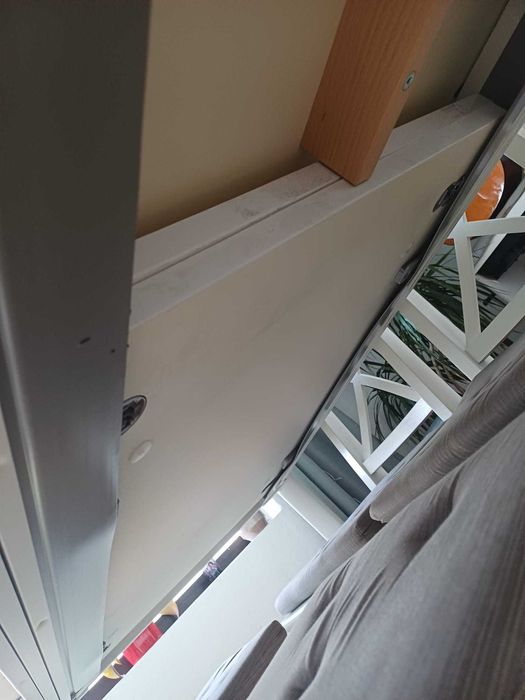 mesa extensível IKEA STRANDTORP em excelente estado