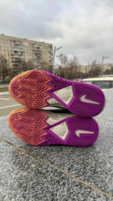 #3824 Nike Kyrie 8 [US 9.5|27.5 cm] - NEW