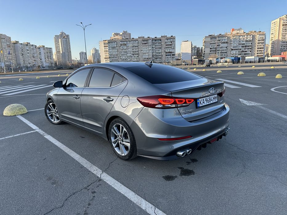 Hyundai Elantra 2016