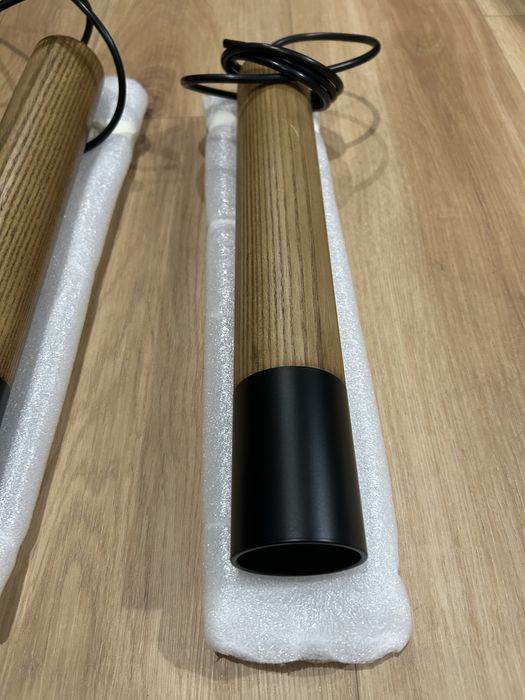 Lampa zwis drewno czarna