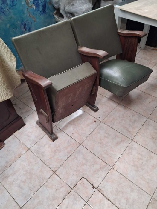 Cadeira de cinema 2 lugares anos 40
