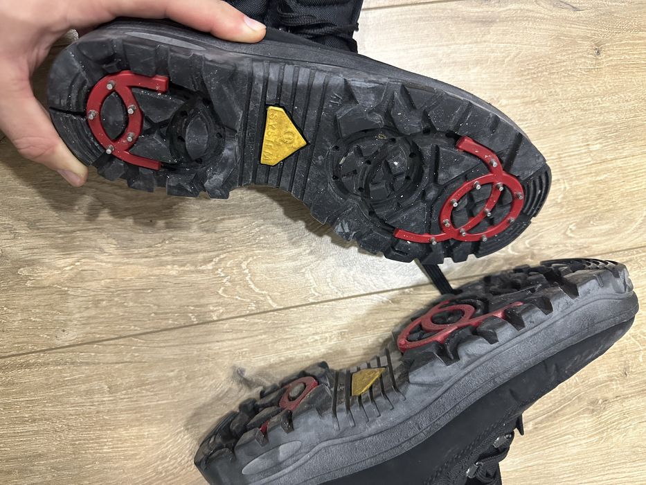 Ботинки McKinley Winter Fox IV AQX с шипами