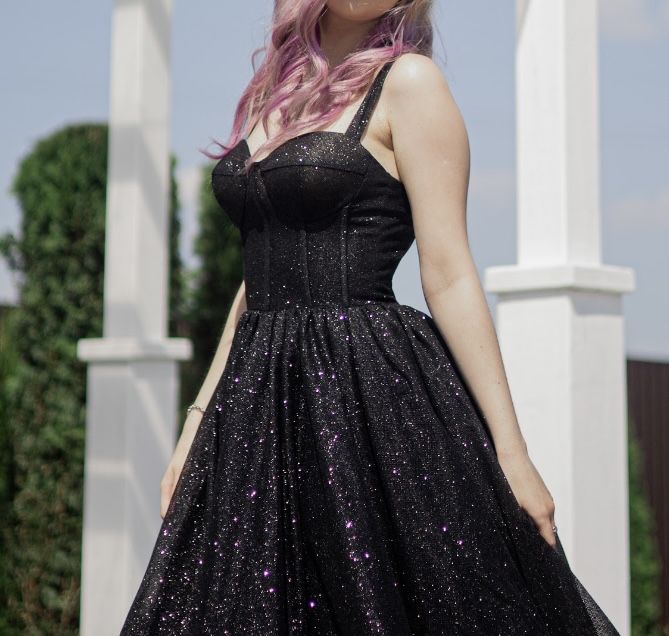 Випускна сукня.