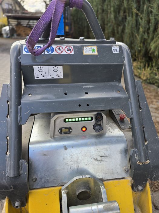 Wynajem Zagęszczarka Wacker Neuson 500 kg – Remax –