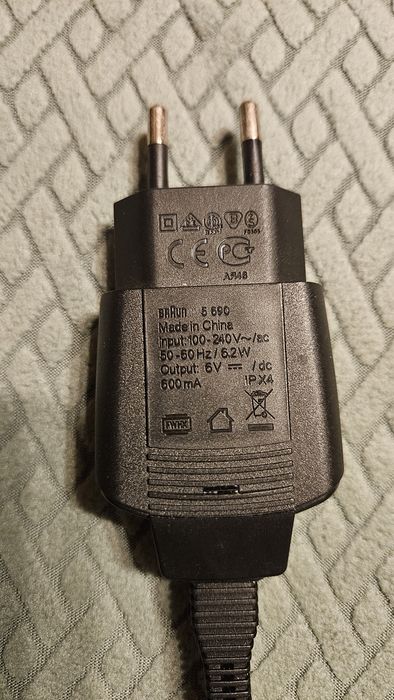 Ładowarka Braun 5690