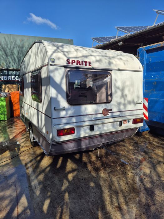 Przyczepa kempingowa