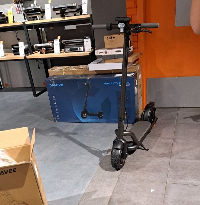 Продам електросамокат navee N 65