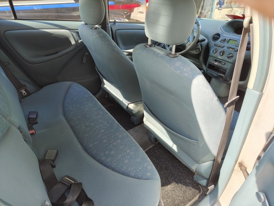 TOYOTA YARIS niezawodne auto opłaty sprawna