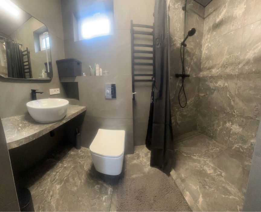 Продаж двоповерхового будинку по вул. Коваленка