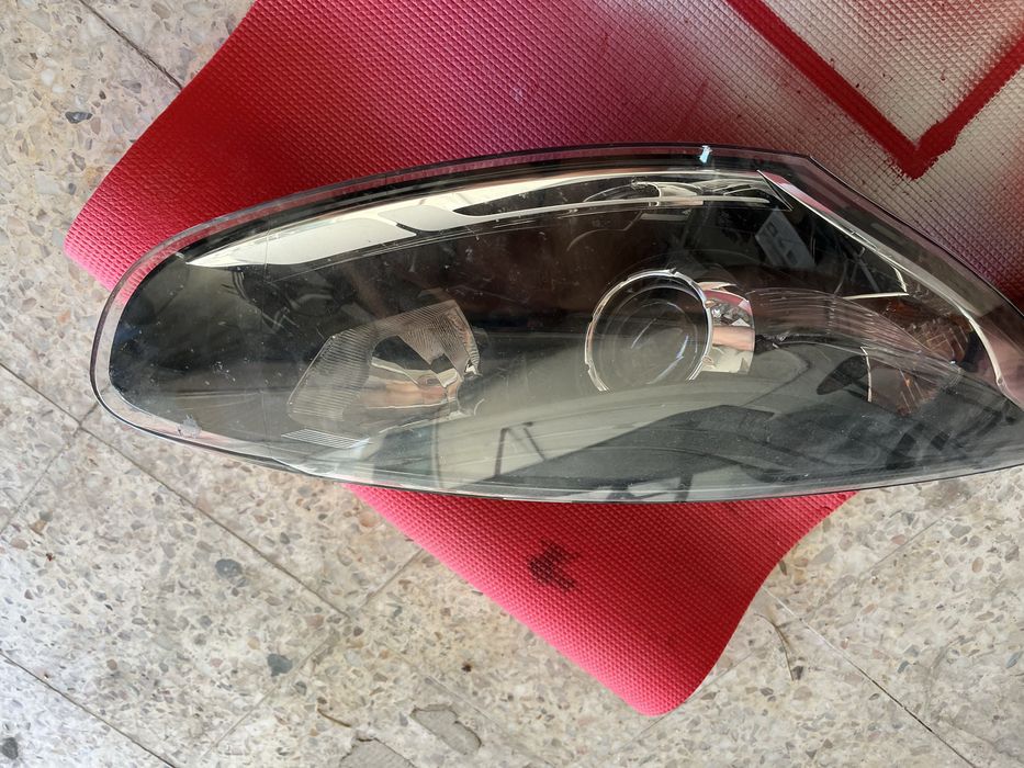 Optica farol lado direito megane 3