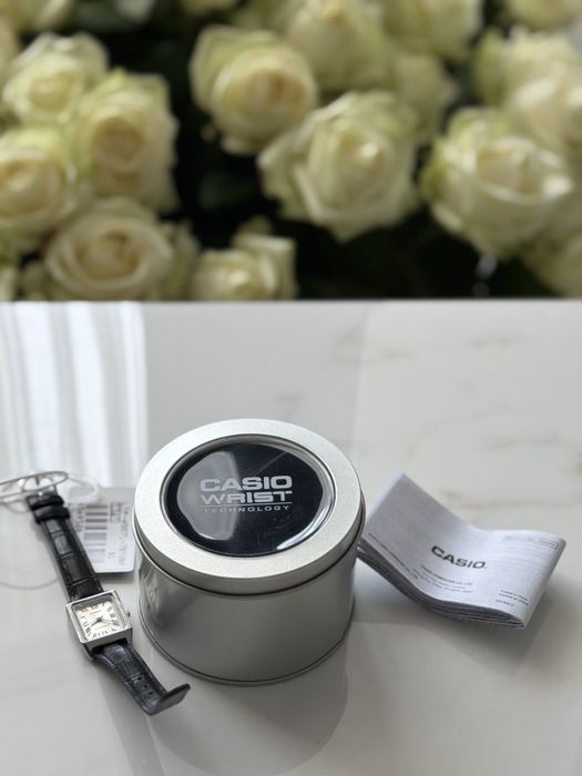 Годинник жіночий  CASIO ОРИГІНАЛ !!!