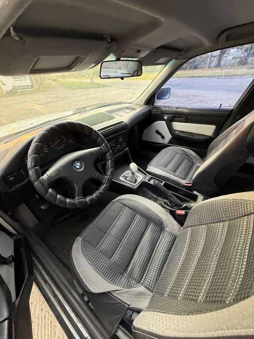 BMW E34  m50B25