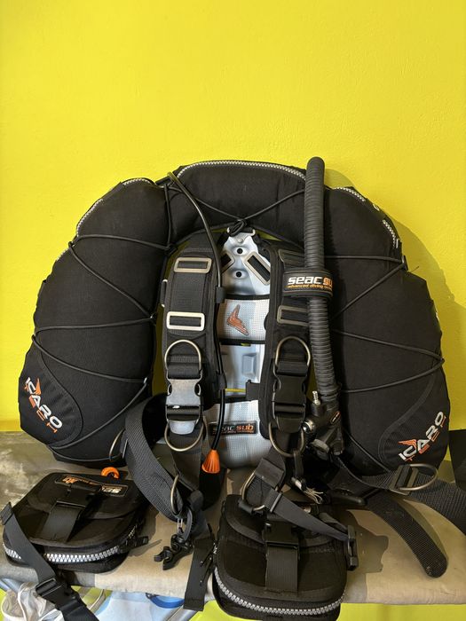 Sprzęt nurkowy jacket