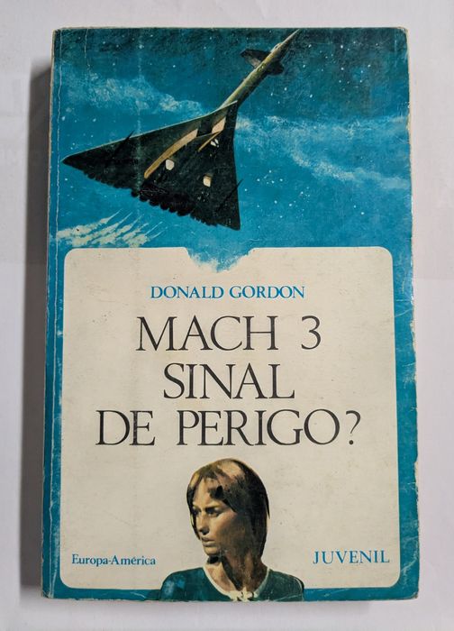 Livros juvenis. Série 15 e Europa - América Juvenil