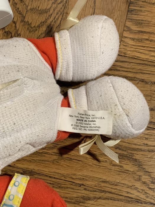 Мʼякі іграшки Елмо (Elmo)