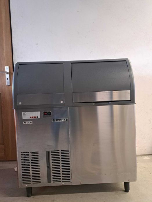 Wytwornica , łuskarka lodu Scotsman