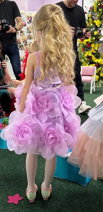 Плаття святкове квітковий візерунок. Випускний 116