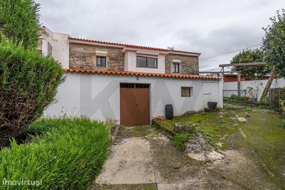 Moradia para restauro em Vila Praia de Âncora