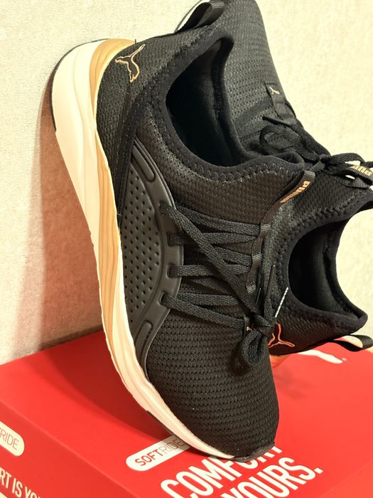 Супер зручні кросівки Puma Sofride Sophia 2