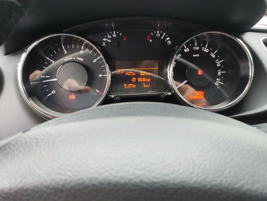 Peugeot 3008 2010 року