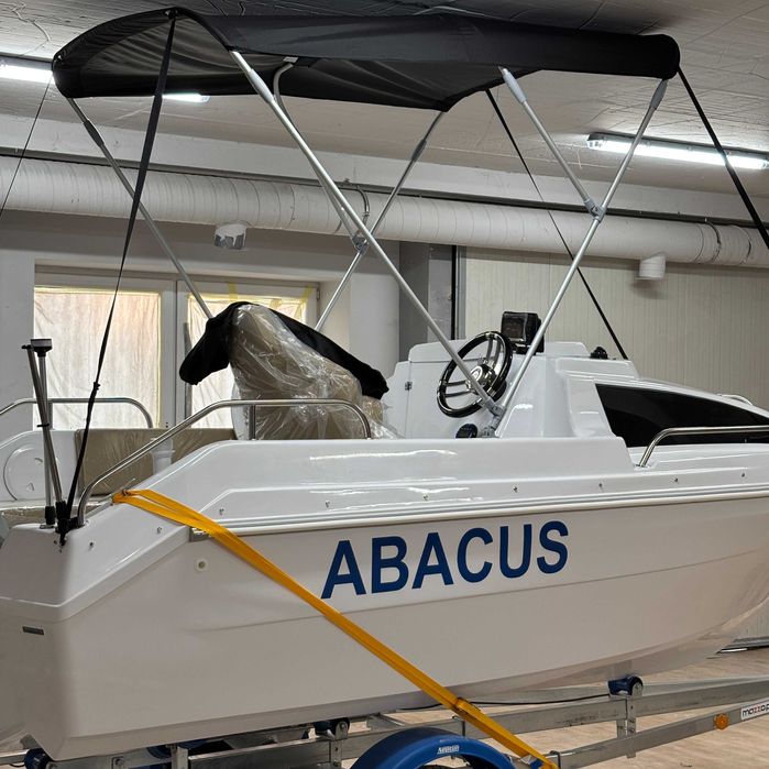 Gotowy biznes: produkcja łodzi DELFIN 435 – formy, kontakty know how