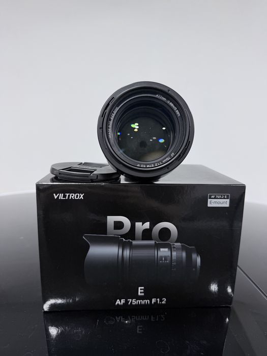 Viltrox PRO AF 75mm f/1.2 STM ED IF — Mont. Sony E — Estado impecável