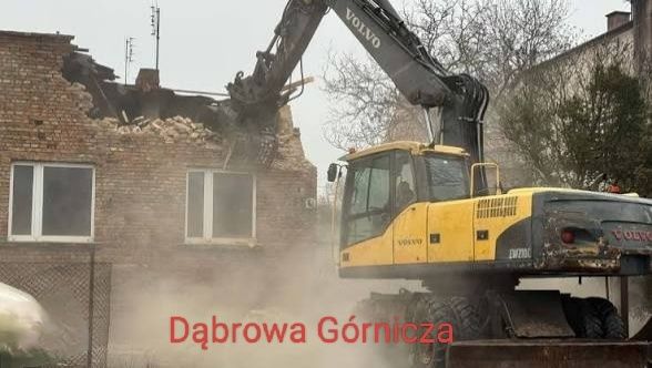 Wyburzenia rozbiórki - budynków, domów, stodół, altan, pakamer, szklarni, kominów,