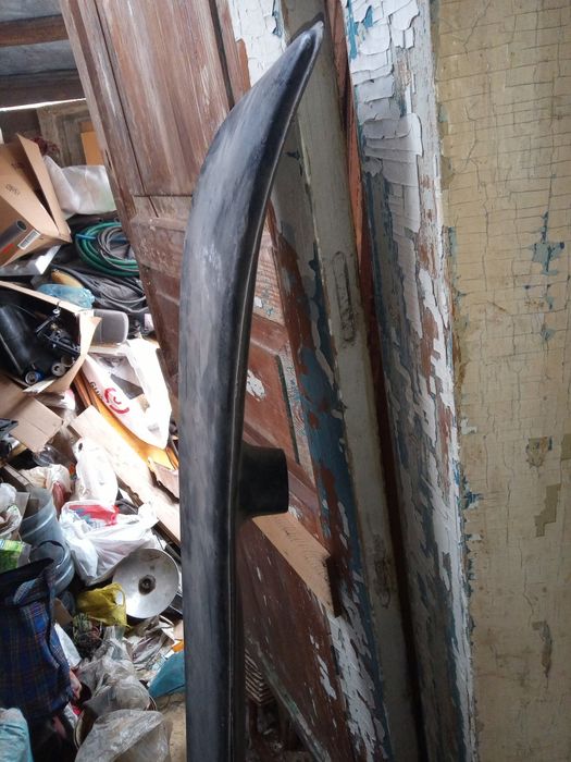 Продам  спойлер стекловолокно