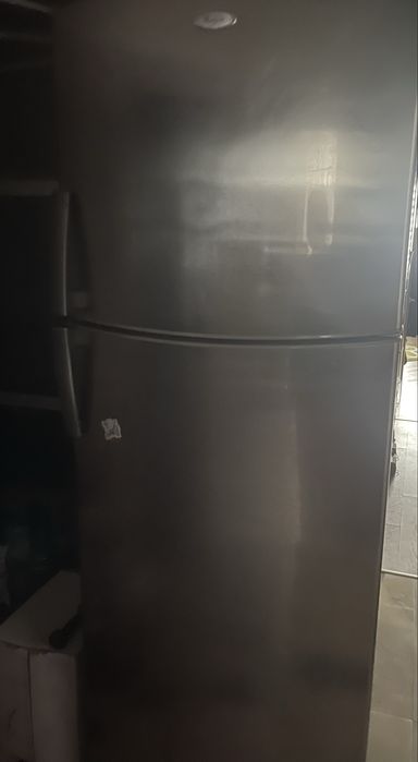 Холодильник/безкоштовно