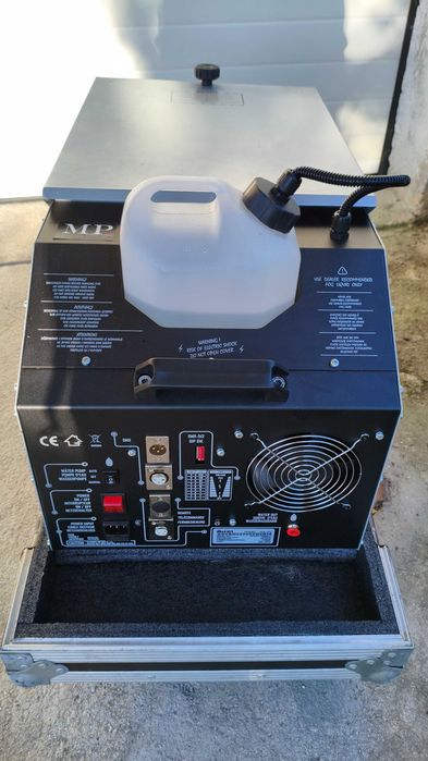 Máquina Fumo Rasteiro Antari ICE-101
