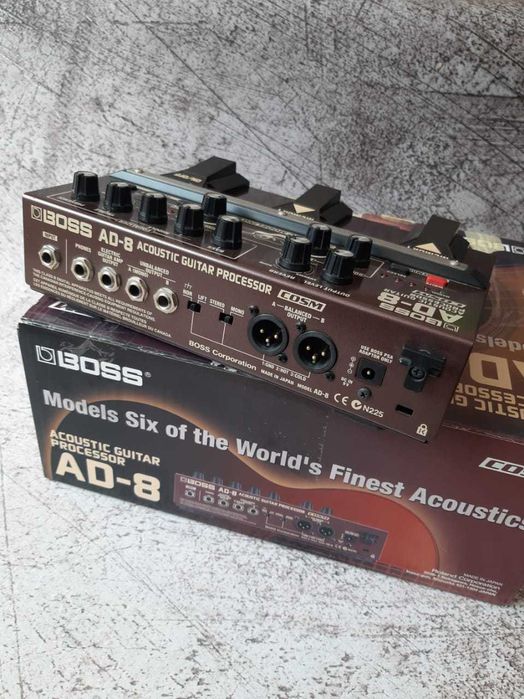 Процессор эффектов для аккустической гитары Boss AD8