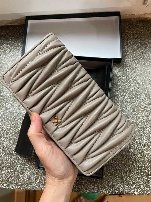 Kazar Skórzany duży portfel na zamek w taupe kolorze/Large taupe leather wallet with zipper