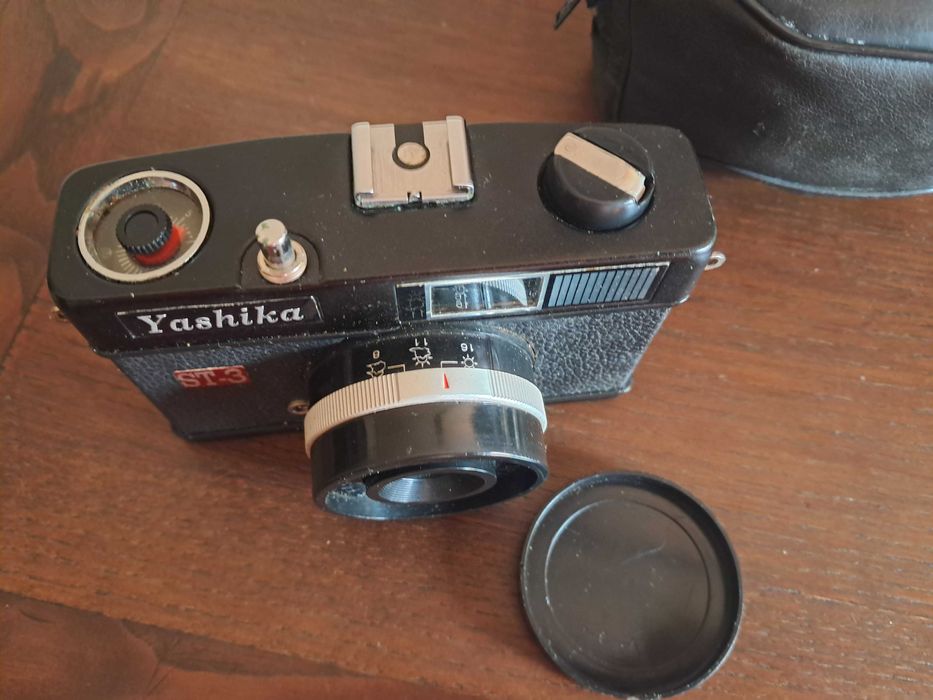 Máquina fotográfica Yashika