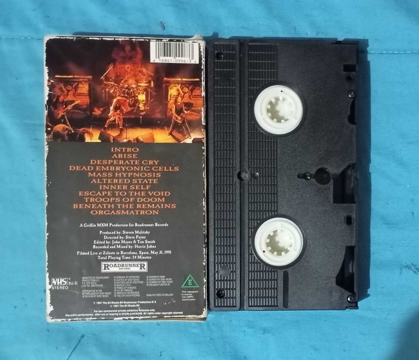 ---» 3 VHS Metal (Iron Maiden, Sepultura e Slayer) «---