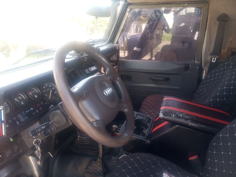 Toyota Prado 90 Land Rover Defender