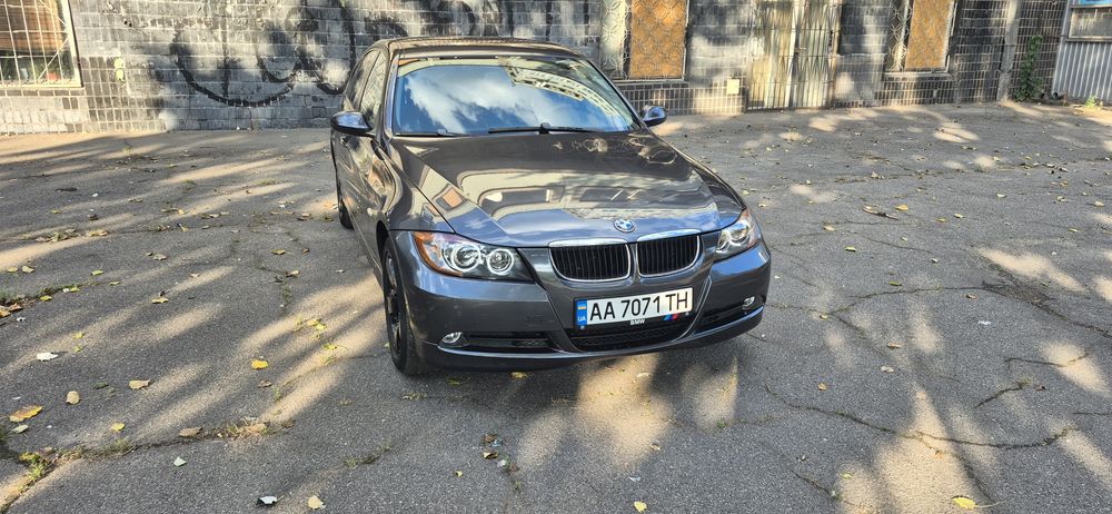 BMW E90 2.0 automatic